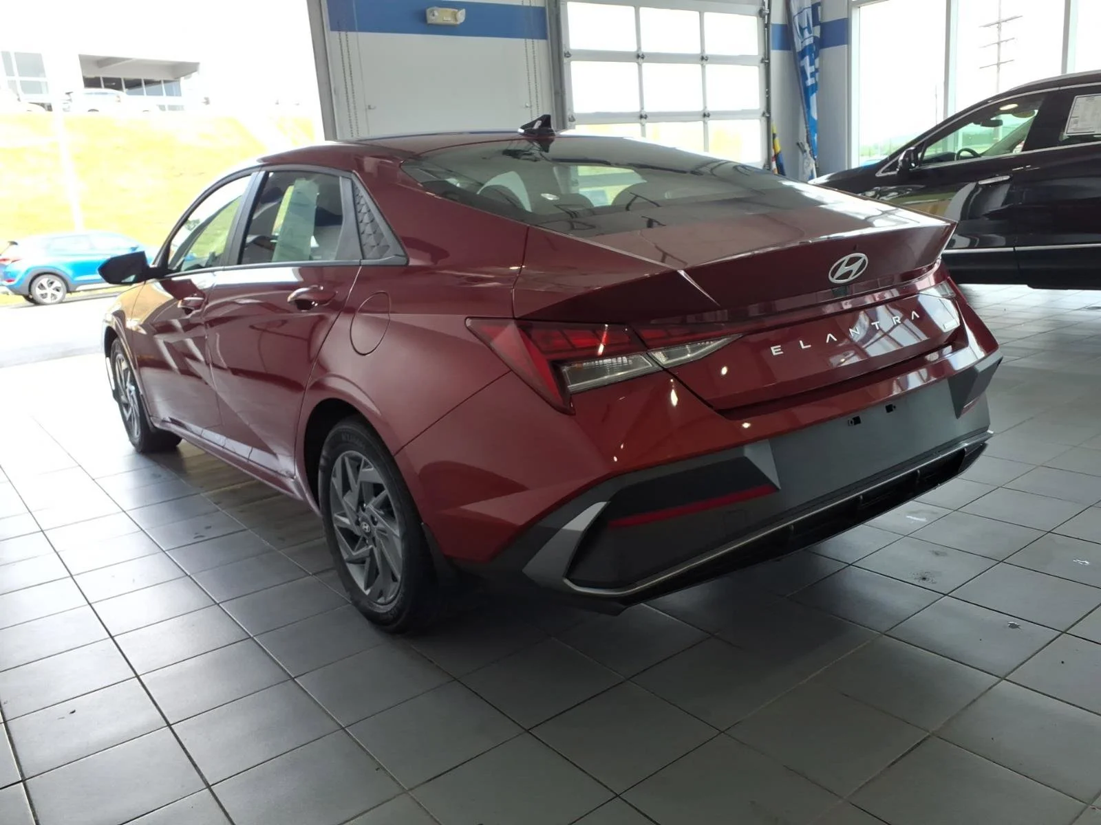 Used 2025 Ultimate Red Hyundai Blue image 7