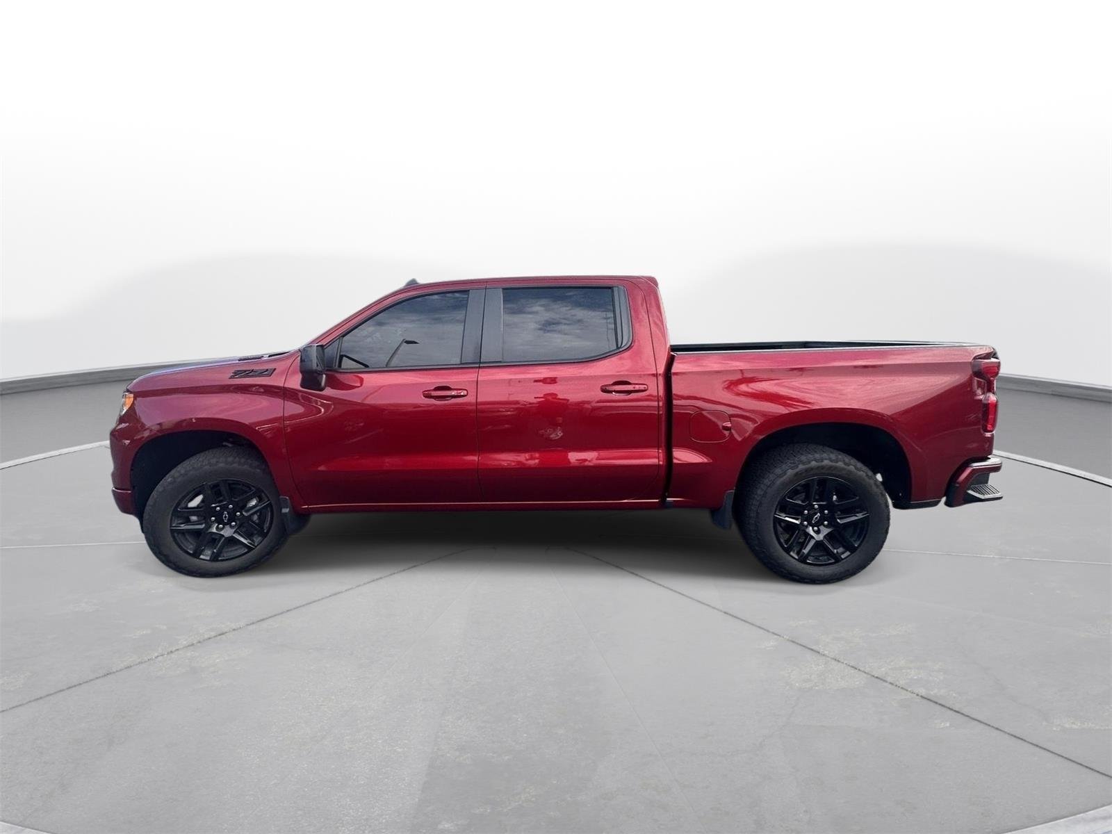 Used 2025 Radiant Red Tintcoat Chevrolet RST image 9