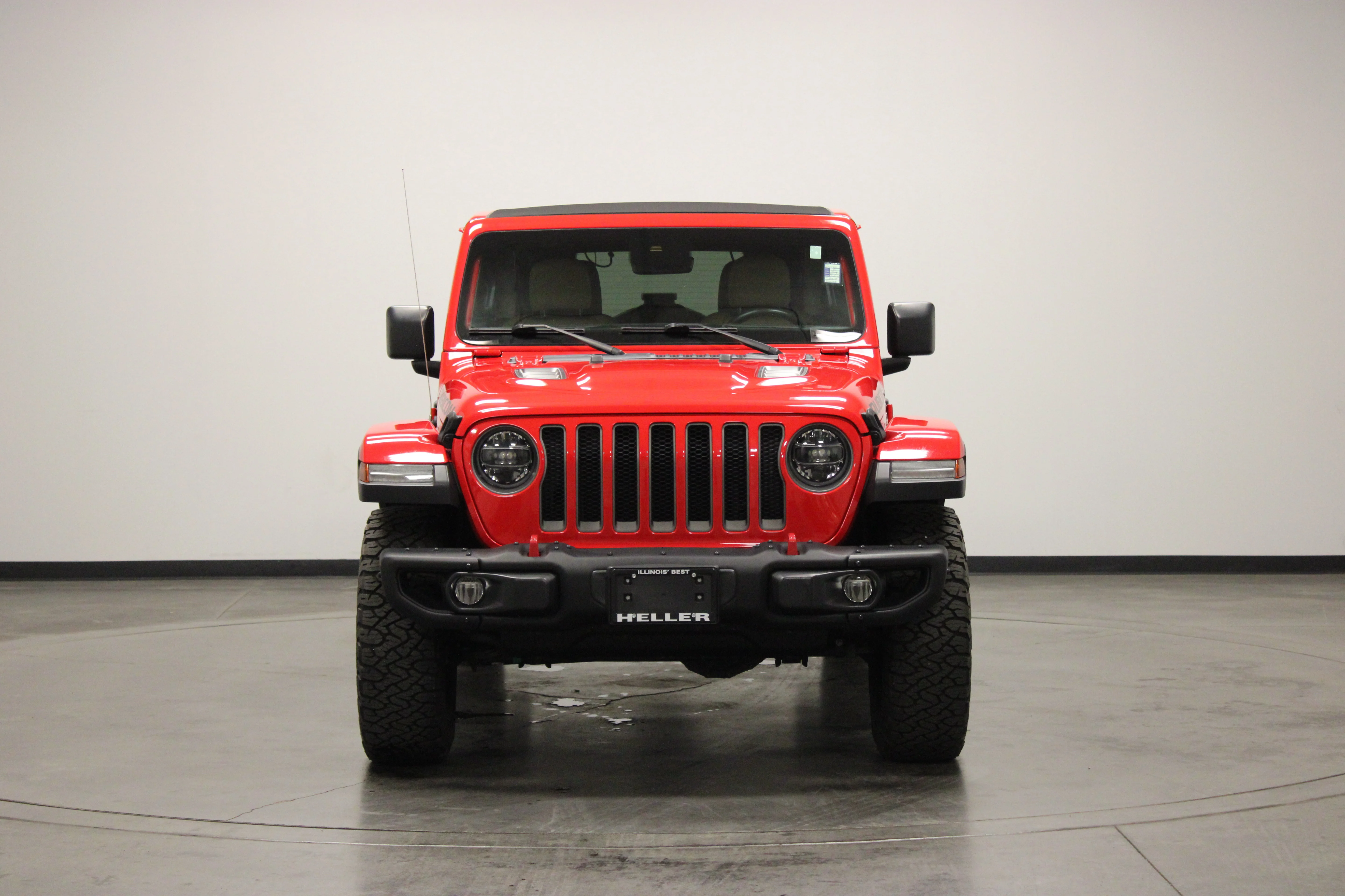 Used 2019 Firecracker Red Clearcoat Jeep Rubicon image 3