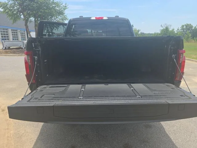 Used 2024 Black Ford XLT image 13