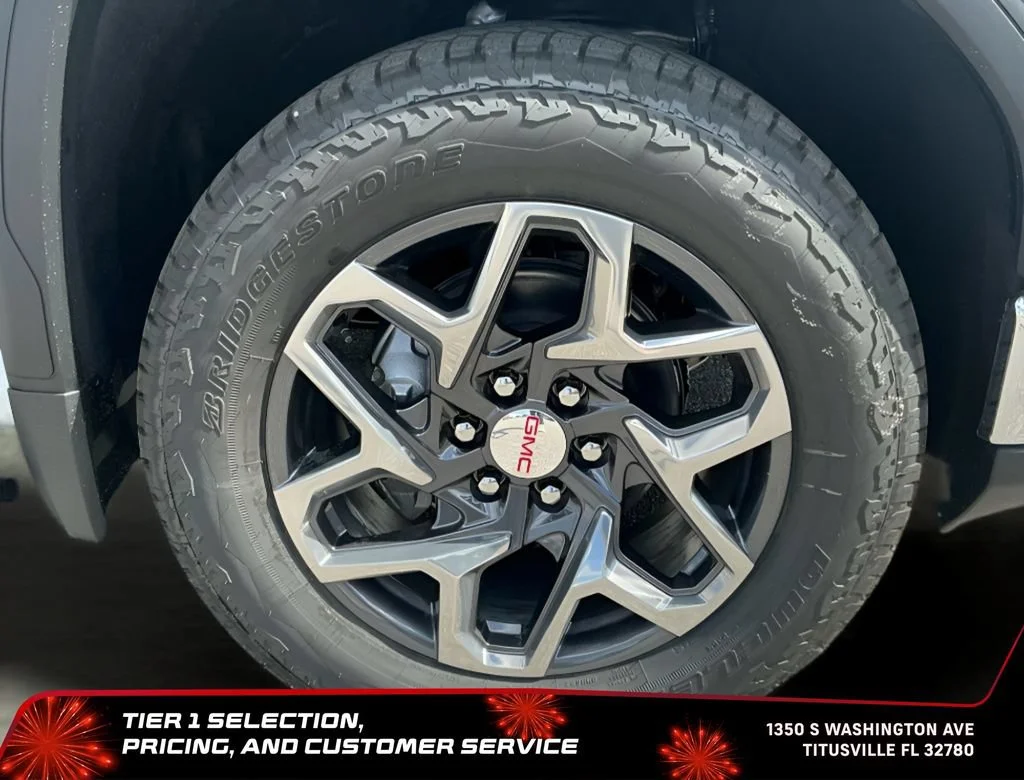 New 2026 Glacier White Tricoat GMC SLT image 17