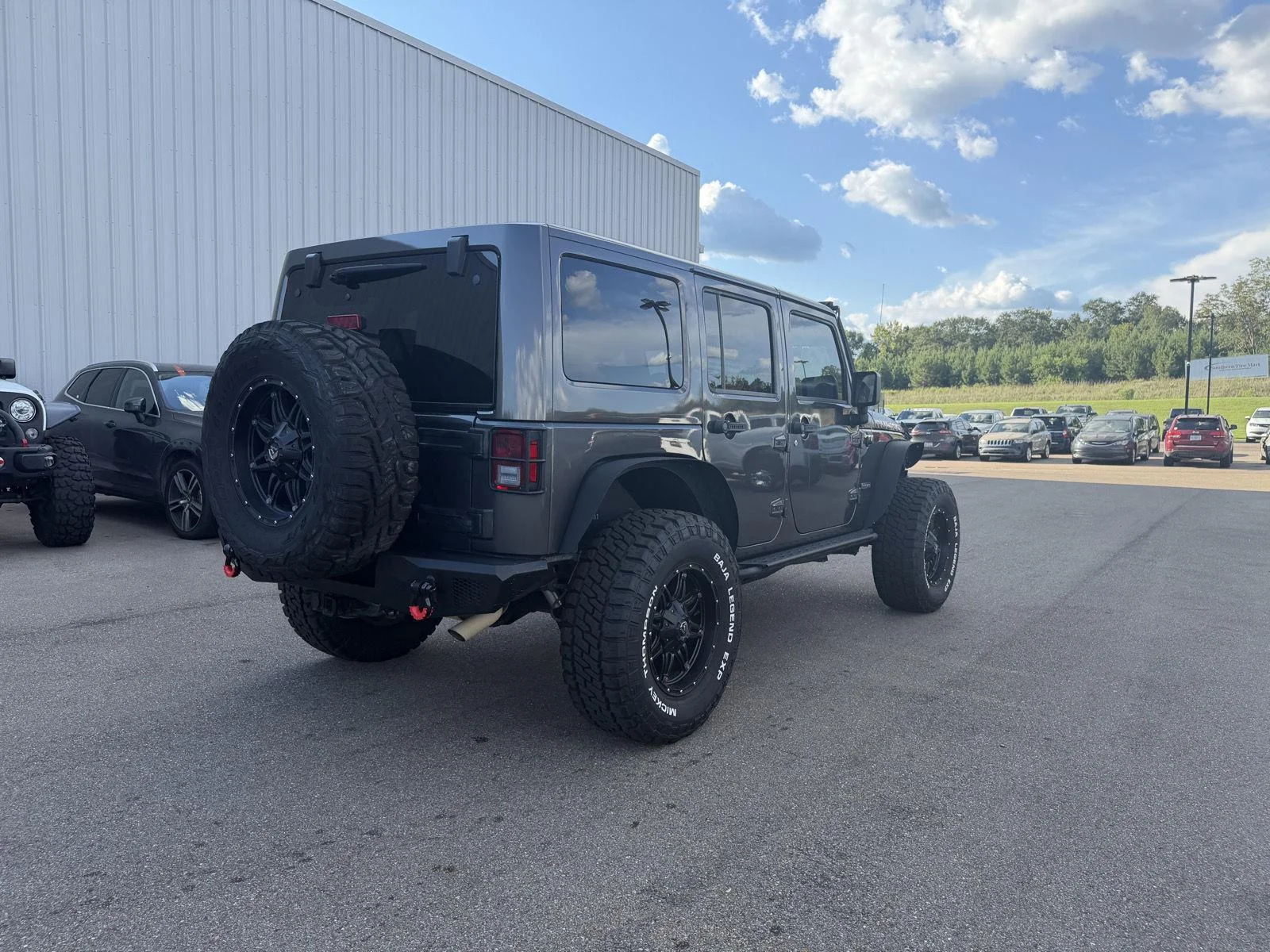 Used 2017 Granite Crystal Metallic Clearcoat Jeep Rubicon Recon image 6