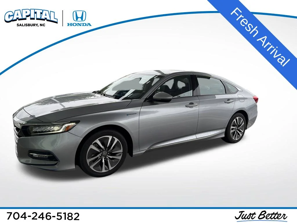 Used 2020 Lunar Silver Metallic Honda Touring image 1