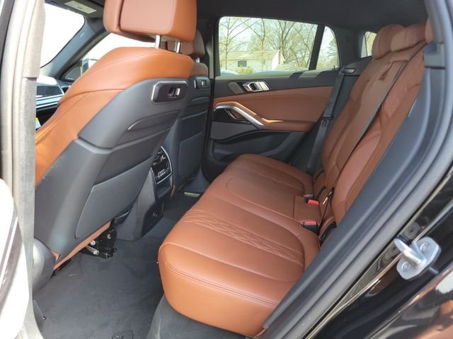New 2026 Black BMW xDrive40i image 15