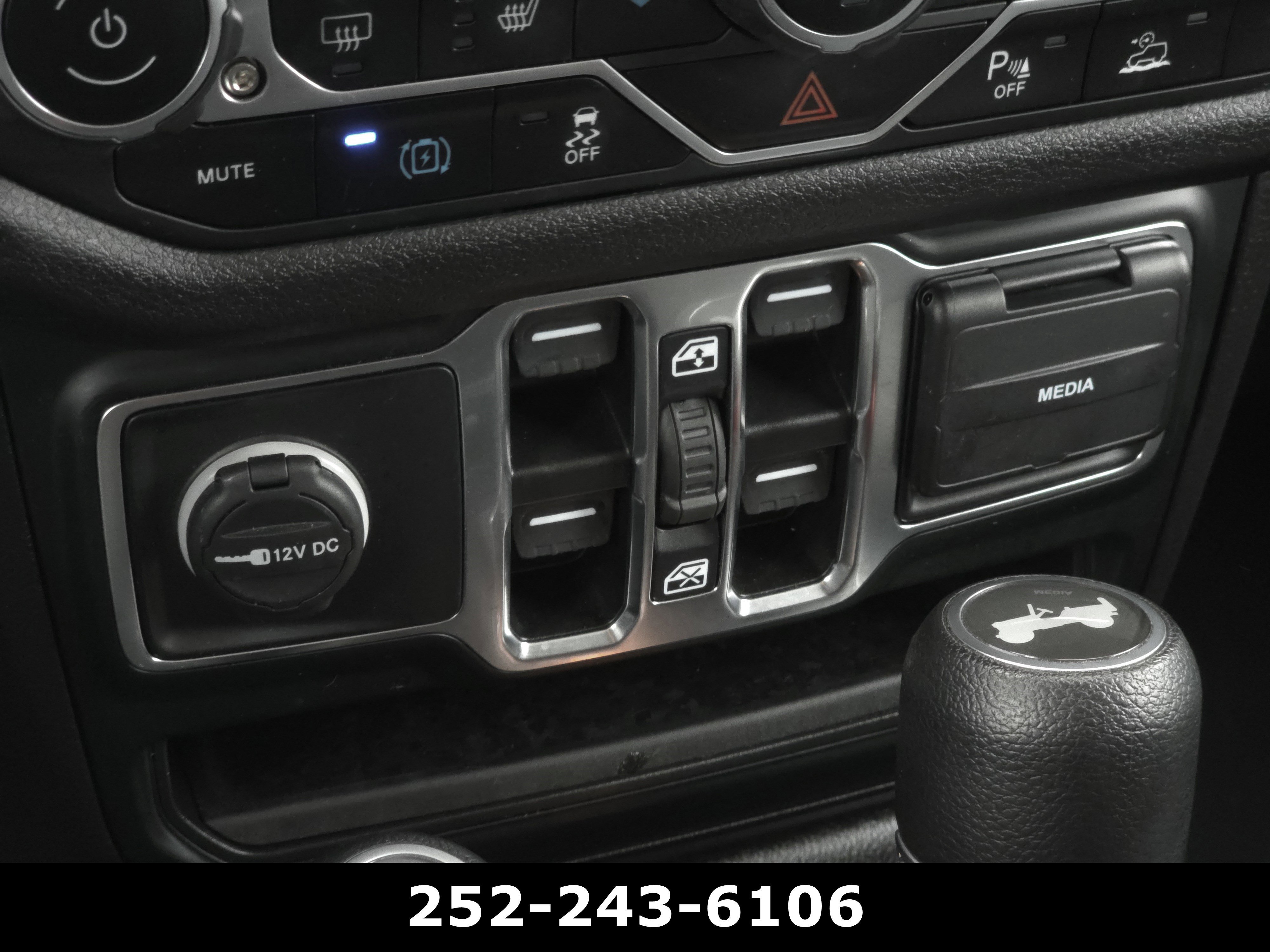 Used 2024 Bright White Clearcoat Jeep Sport S image 14