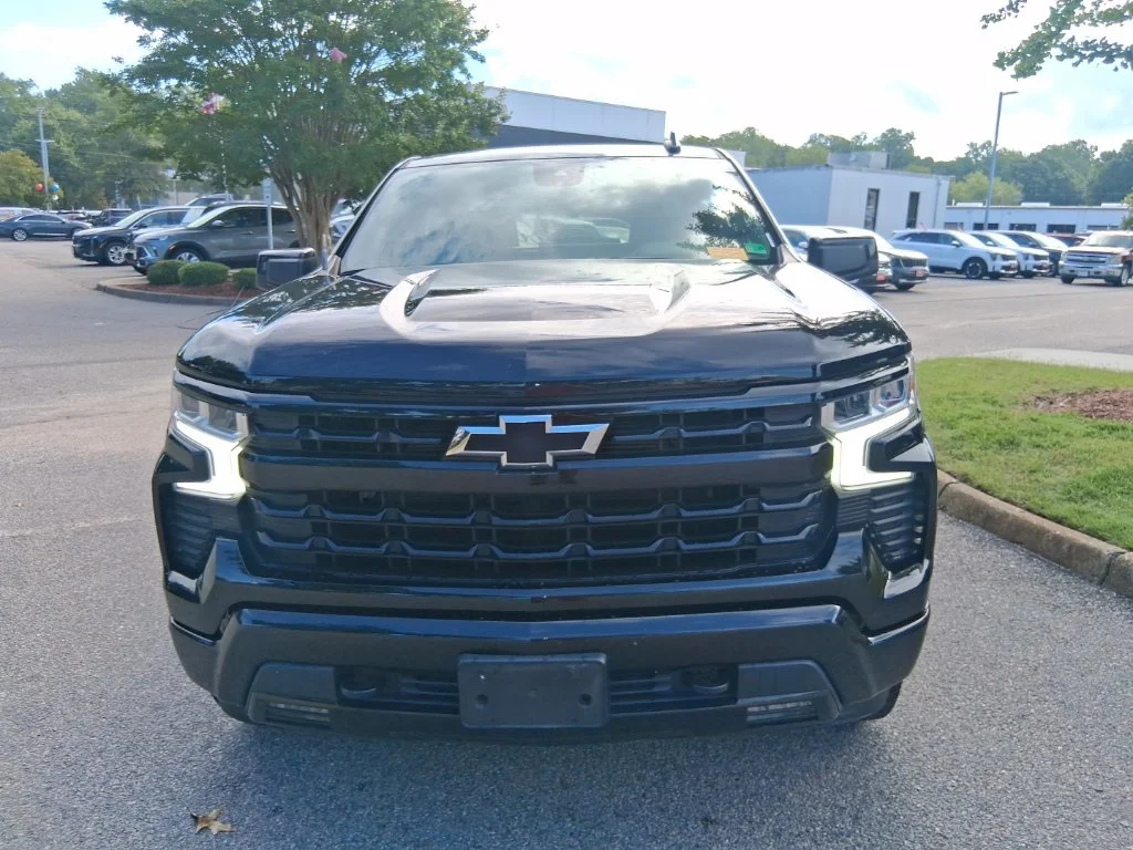 Used 2023 Black Chevrolet RST image 8