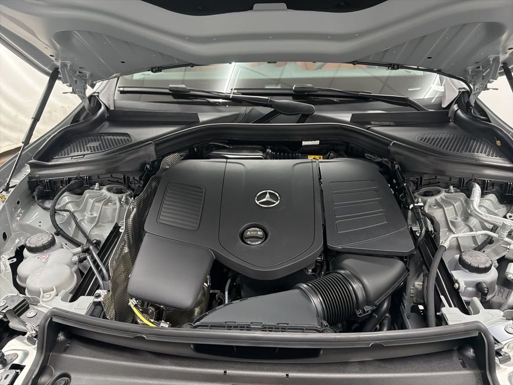 Used 2026 White Mercedes-Benz GLC 300 image 31