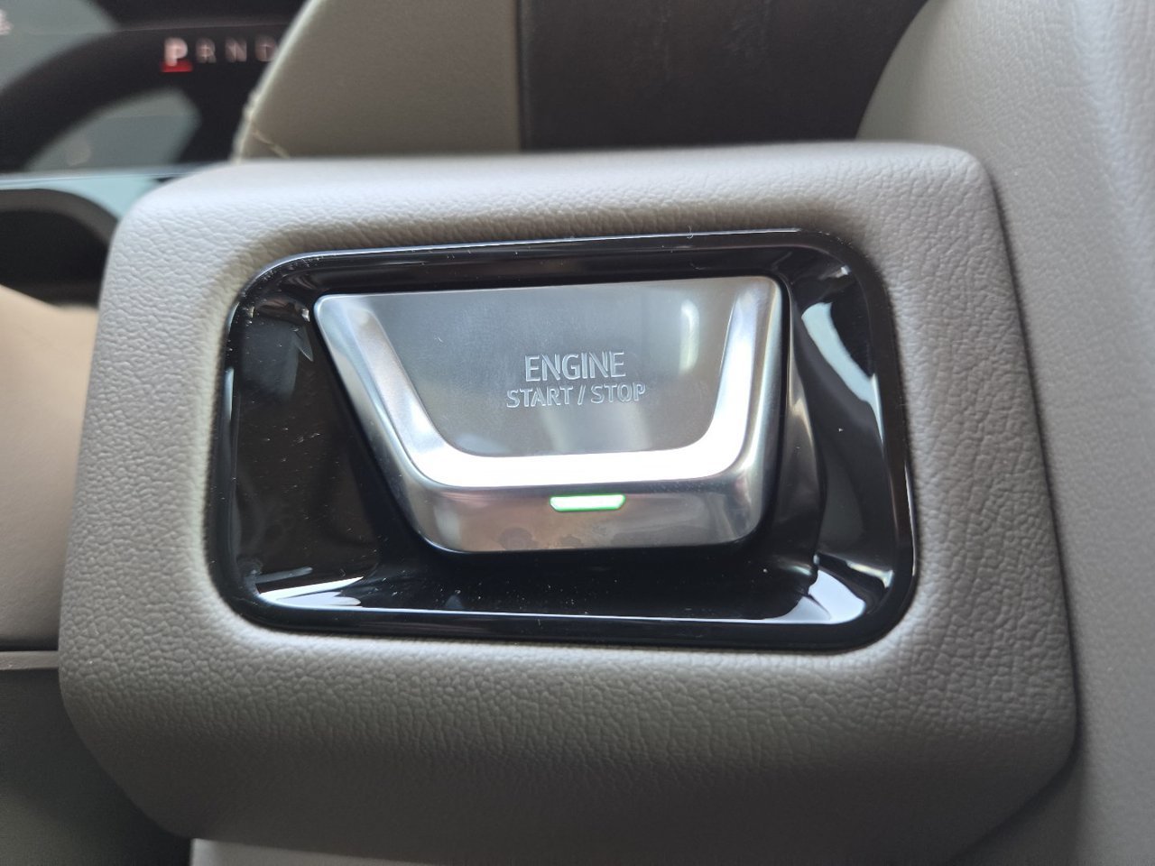2026 GMC Yukon Denali - Photo 10