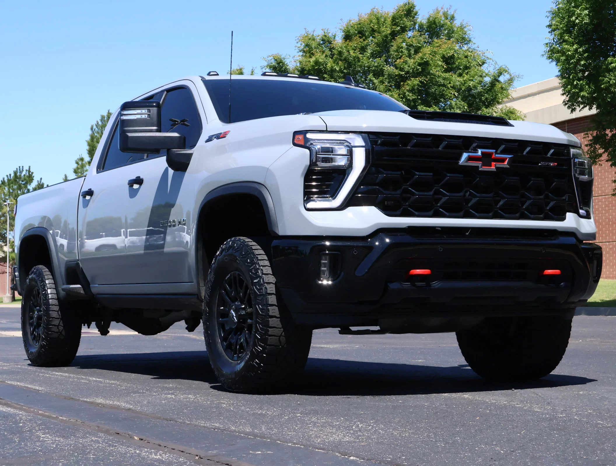 2025 Chevrolet Silverado HD ZR2 4WD Crew Cab Standard Box's photo