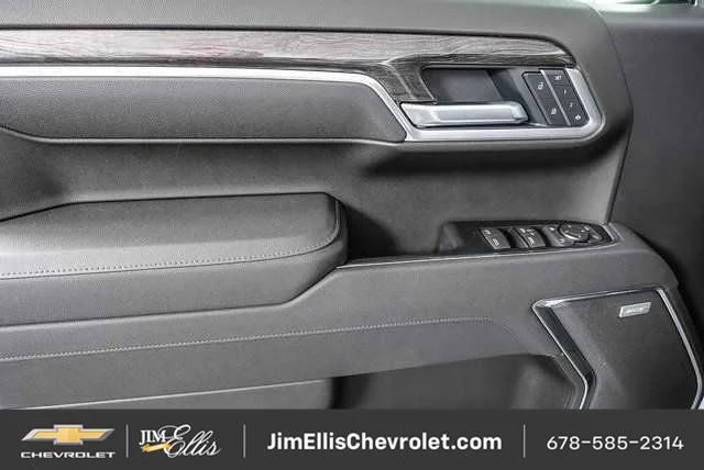 New 2026 Polar White Tricoat Chevrolet LTZ image 10