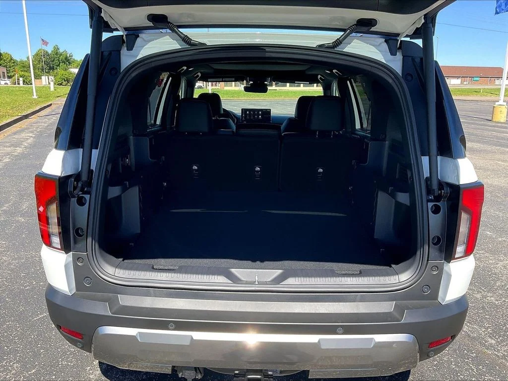 New 2026 Platinum White Pearl Honda TrailSport Elite Blackout image 14