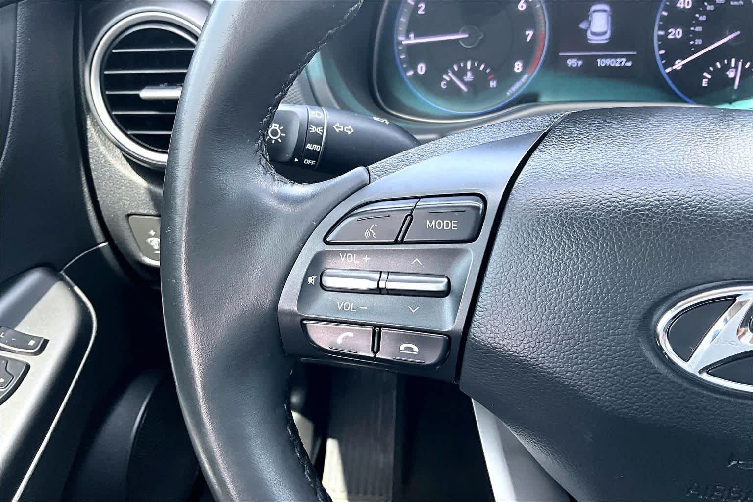 Used 2018 Sonic Silver Hyundai SEL image 22