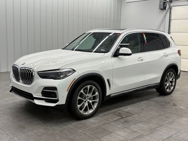 Used 2022 White BMW xDrive40i image 5