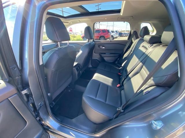 Used 2023 Gun Metallic Nissan SV image 44