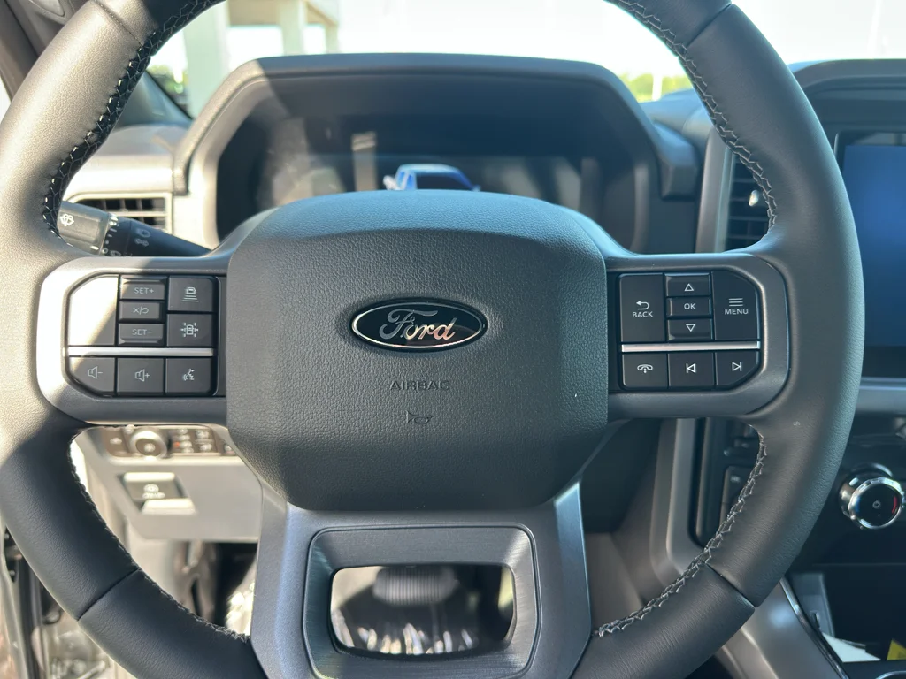 New 2026 Iconic Silver Metallic Ford XLT image 16