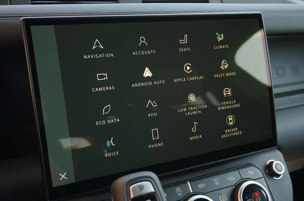 New 2026 Woolstone Green Land Rover S image 21