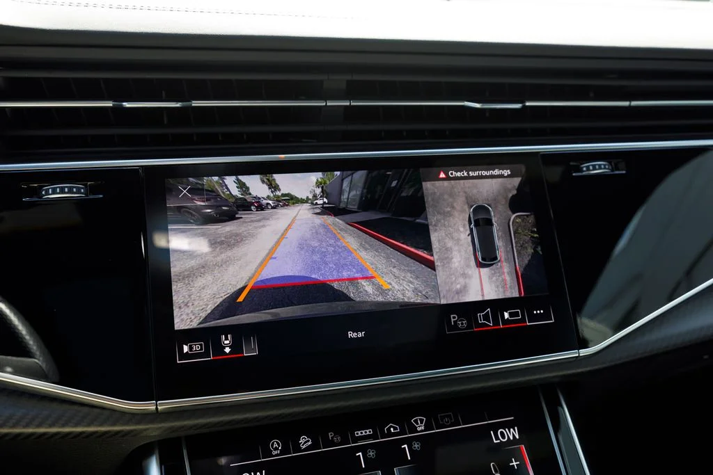 Used 2023  Audi 4.0T image 23