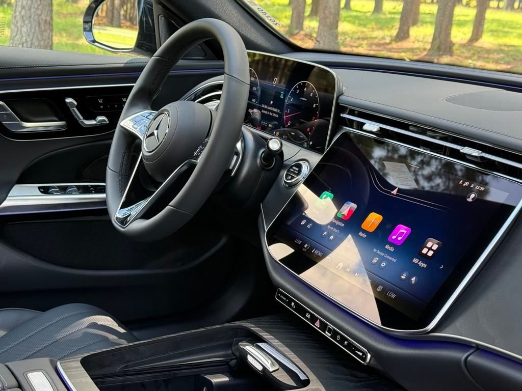 2026 Mercedes-Benz E-Class E350 - Photo 20
