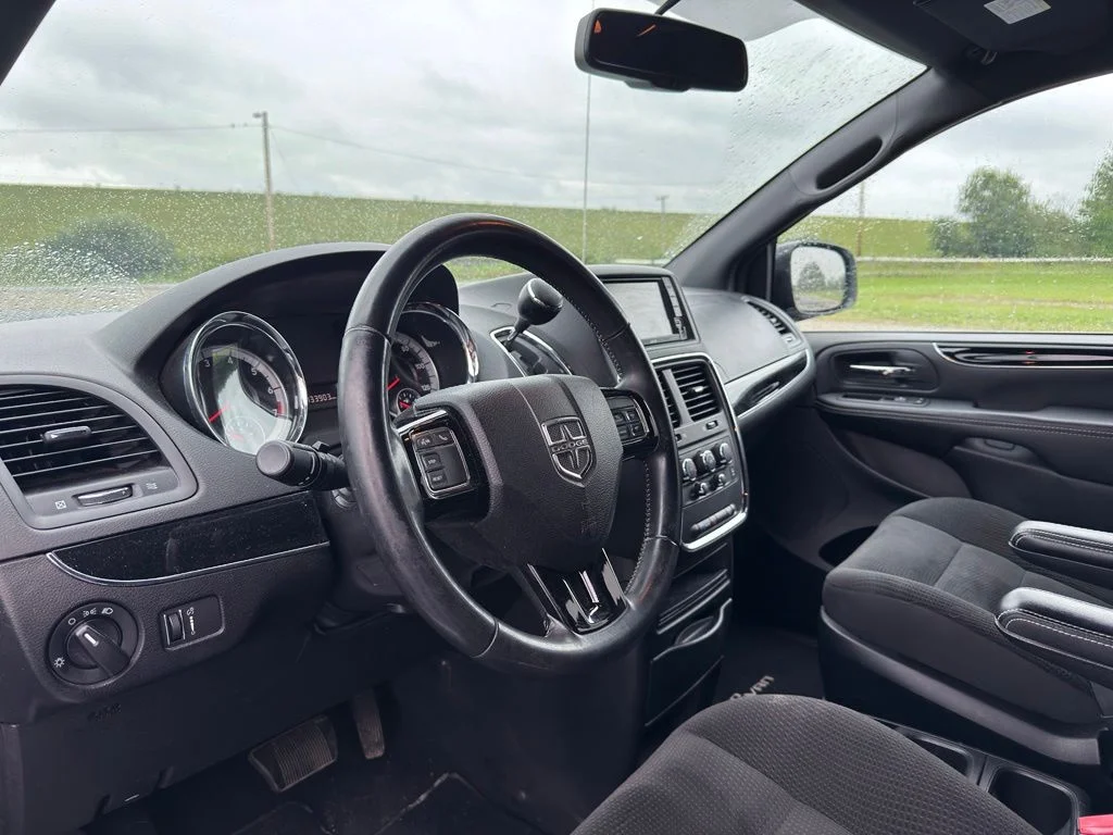 Used 2017 White Dodge SE Plus image 21