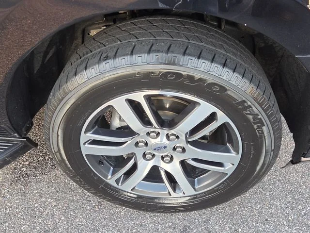 Used 2024 Black Ford Limited image 17