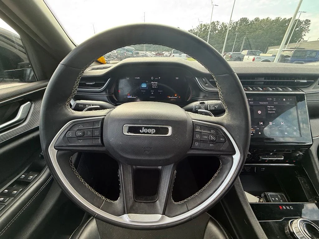 Used 2023 Gray Jeep Altitude X image 11