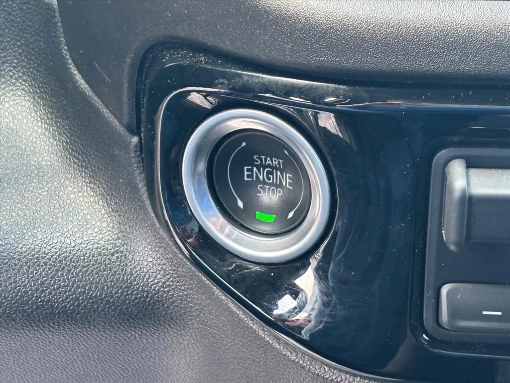 Used 2024 Red Chevrolet LT image 18