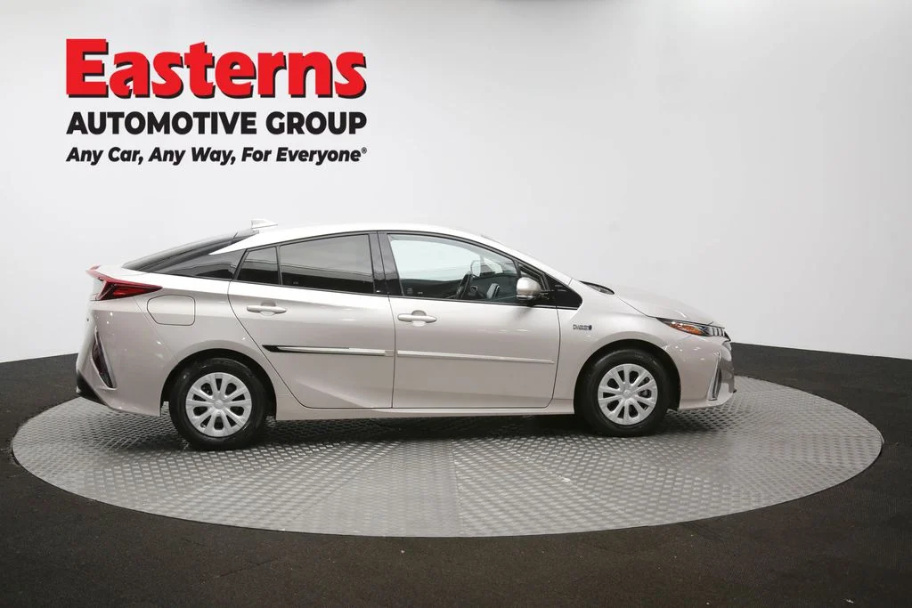 Used 2020 Gray Toyota XLE image 42