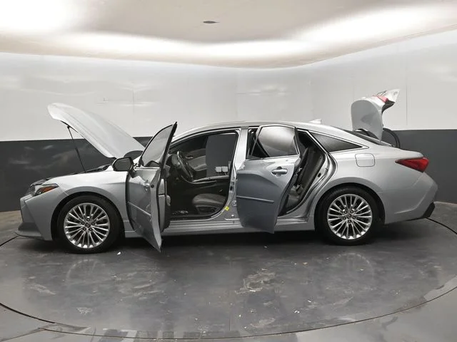 Used 2019 Silver Toyota Limited image 37