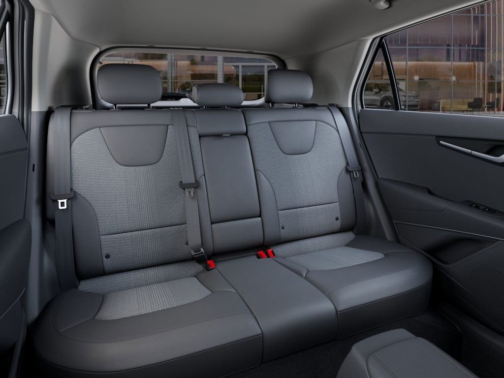 2025 Kia Niro EX - Photo 16