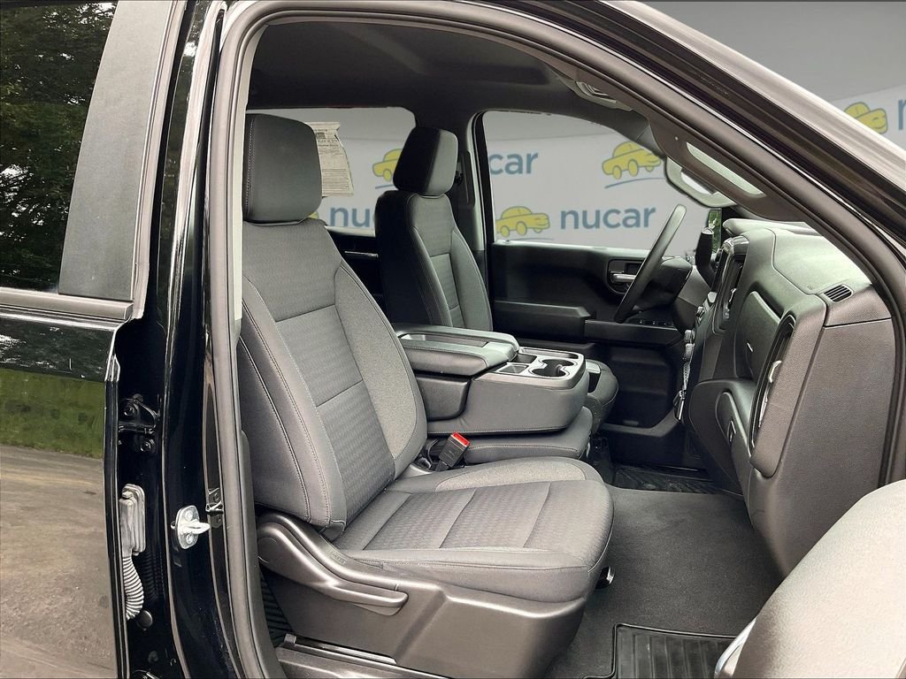 Used 2023 Black Chevrolet Custom image 11