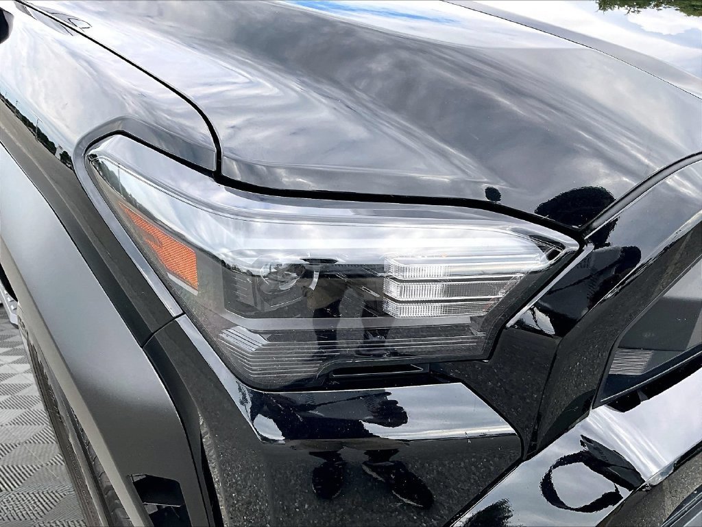 Used 2025 Black Toyota SR5 image 33