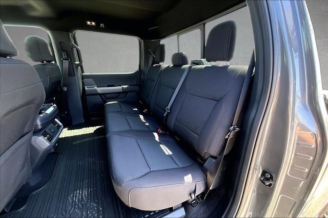 New 2026 Carbonized Gray Metallic Ford XLT image 10