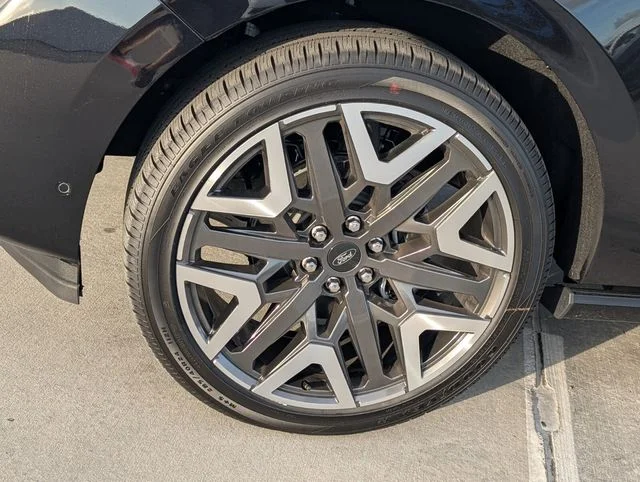 New 2025 Agate Black Metallic Ford Platinum® image 4