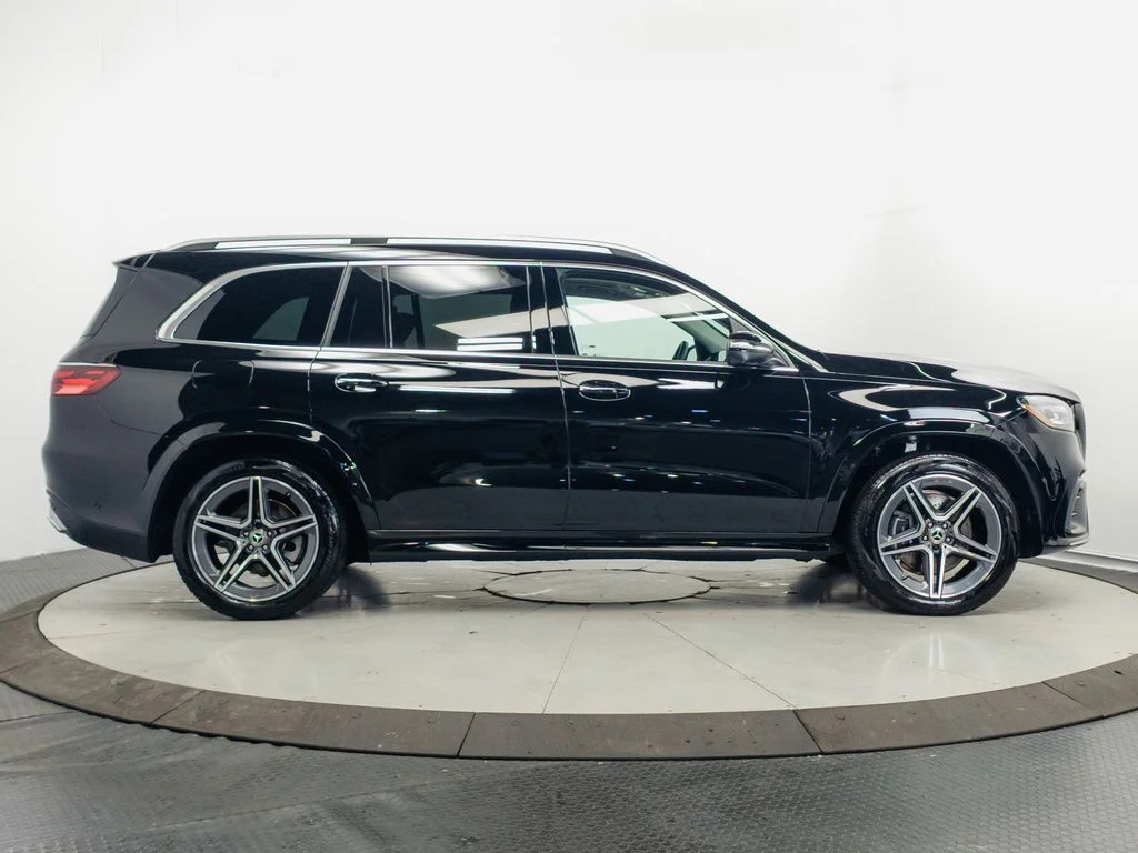 Used 2026 Black Mercedes-Benz GLS 450 image 35