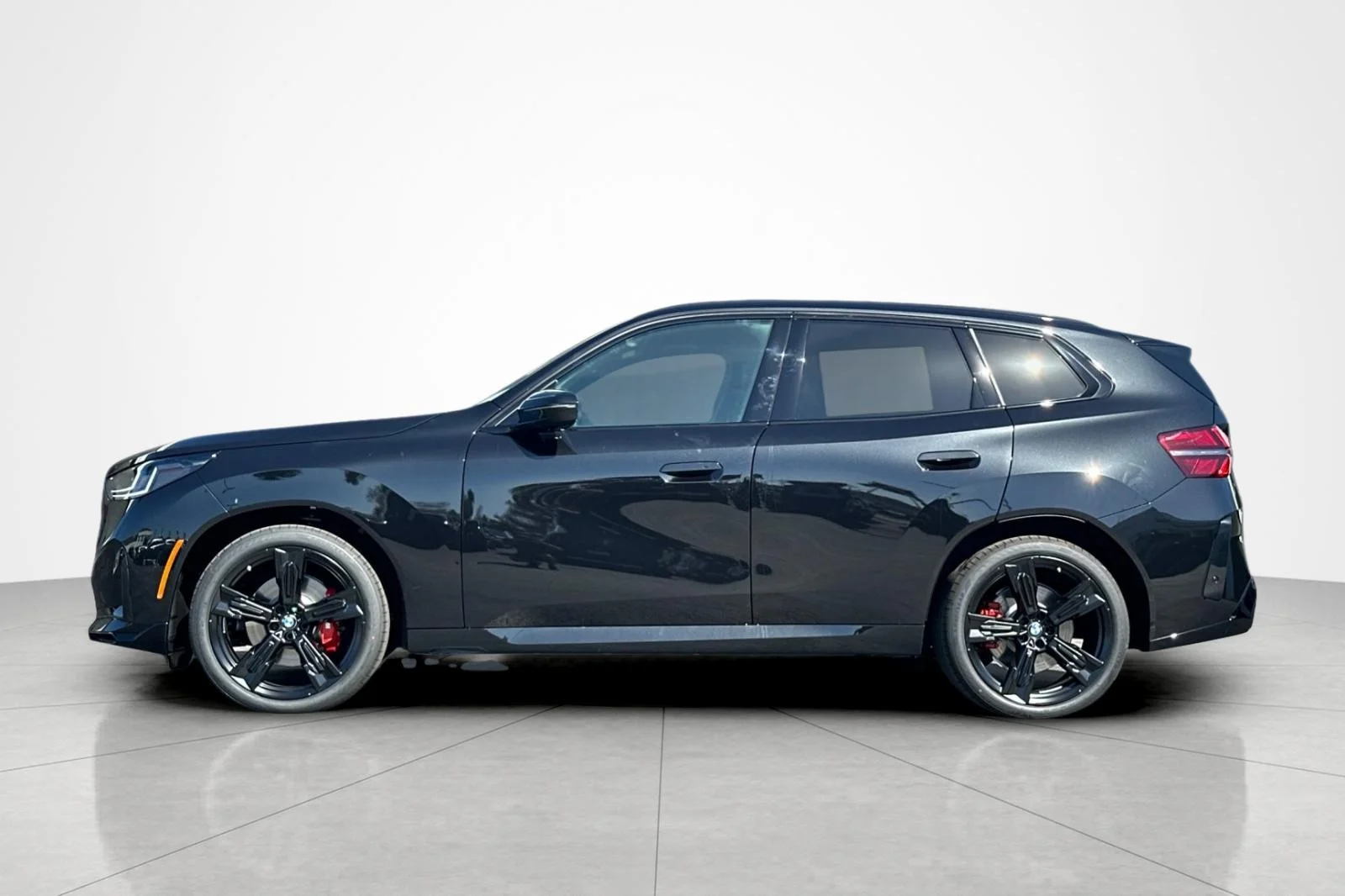 New 2026 Black Sapphire Metallic BMW 30 xDrive image 2