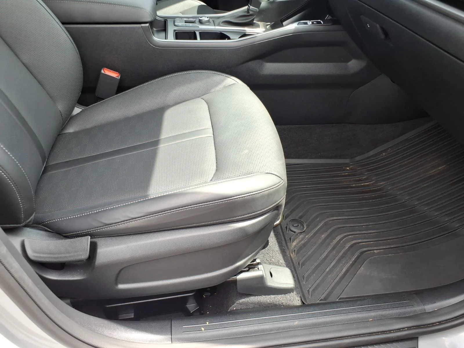 Used 2026 Wolf Gray Kia S image 19