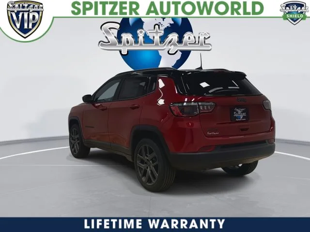 New 2026 Red Hot Pearl-Coat Exterior Paint Jeep Limited image 8