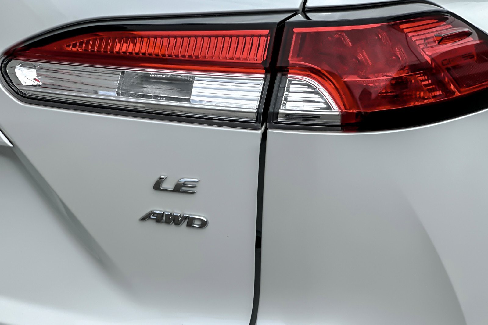 Certified Used 2023 Wind Chill Pearl Toyota LE image 26