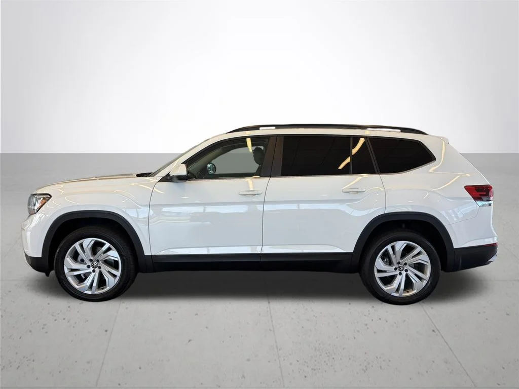 Used 2022 White Volkswagen 3.6L V6 SE w/Technology image 11