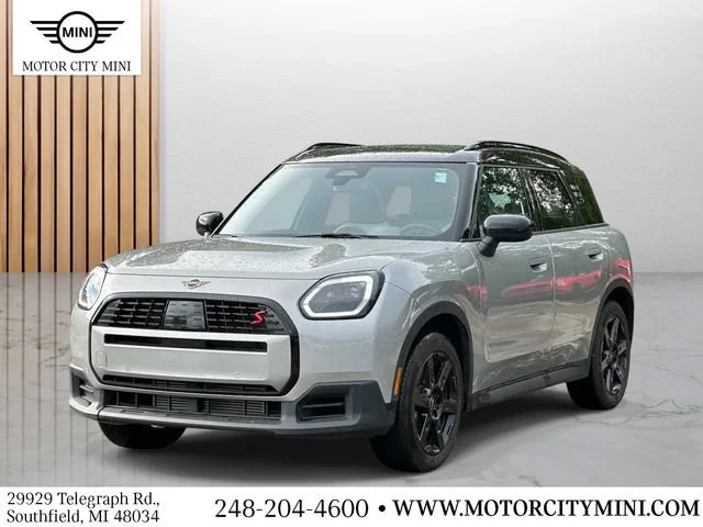 Certified Used 2026 Melting Silver III Metallic MINI Signature Plus image 8