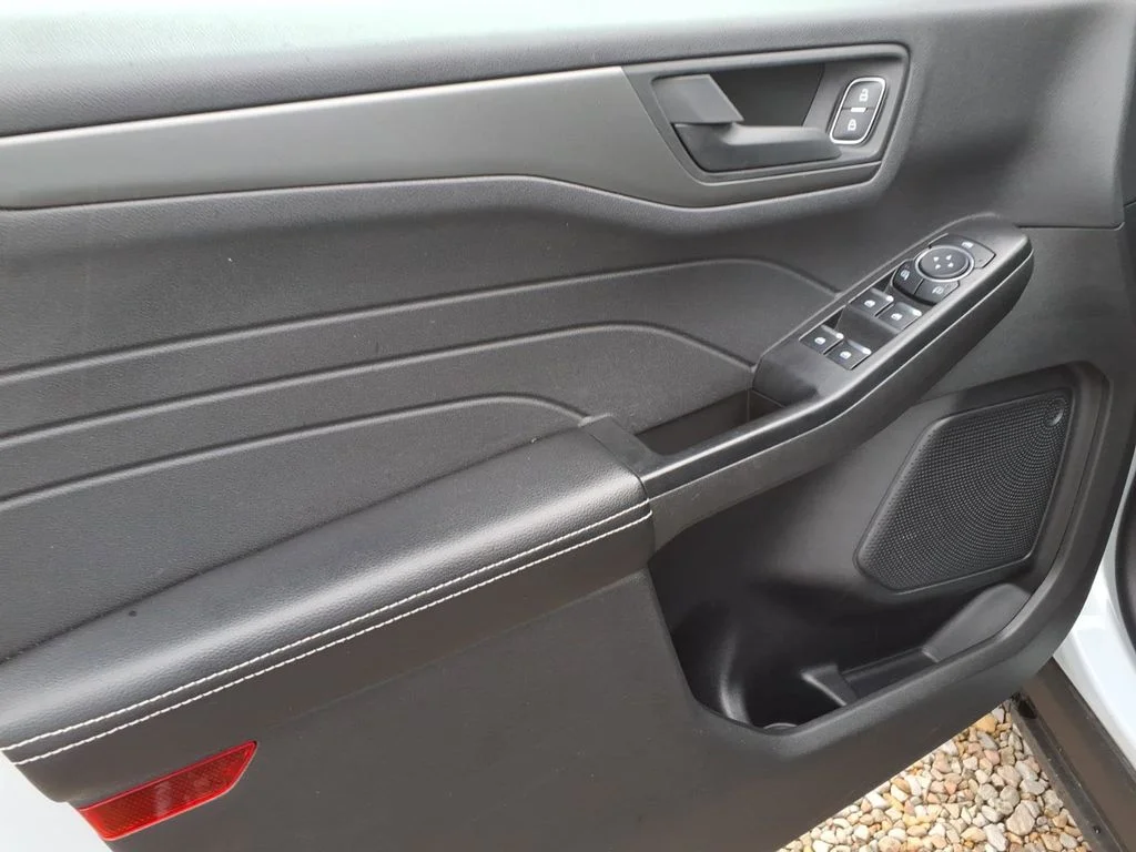 Used 2025 Silver Ford Active image 12