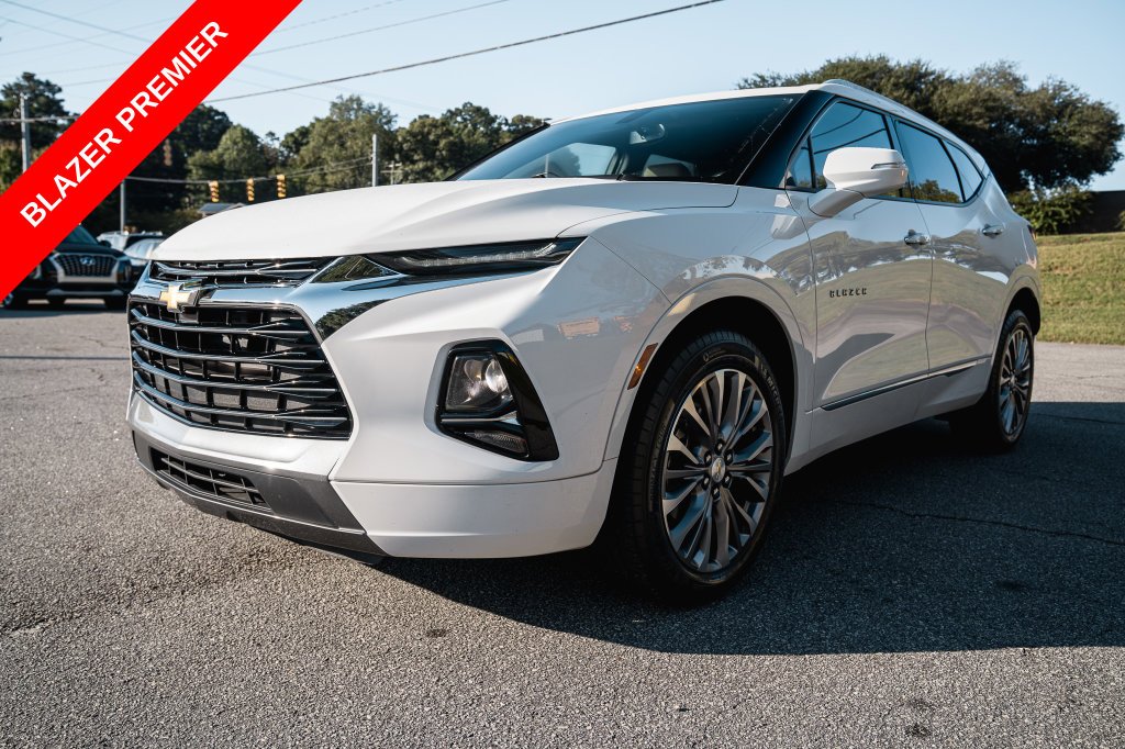 Used 2019 Summit White Chevrolet Premier image 3