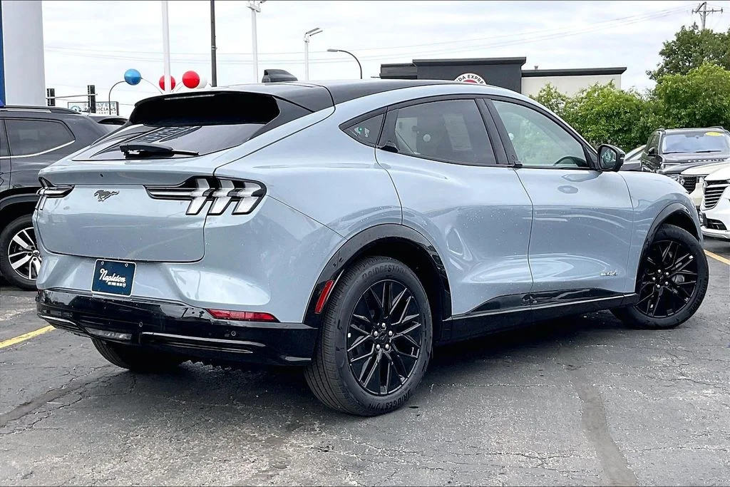 New 2026 Glacier Gray Metallic Tri-coat Ford Premium image 12