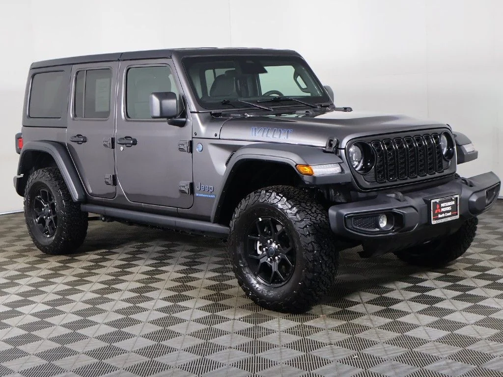Used 2025 Jeep Wrangler 4xe Willys 4XE with VIN 1C4RJXN68SW579863 for sale in Akron, OH