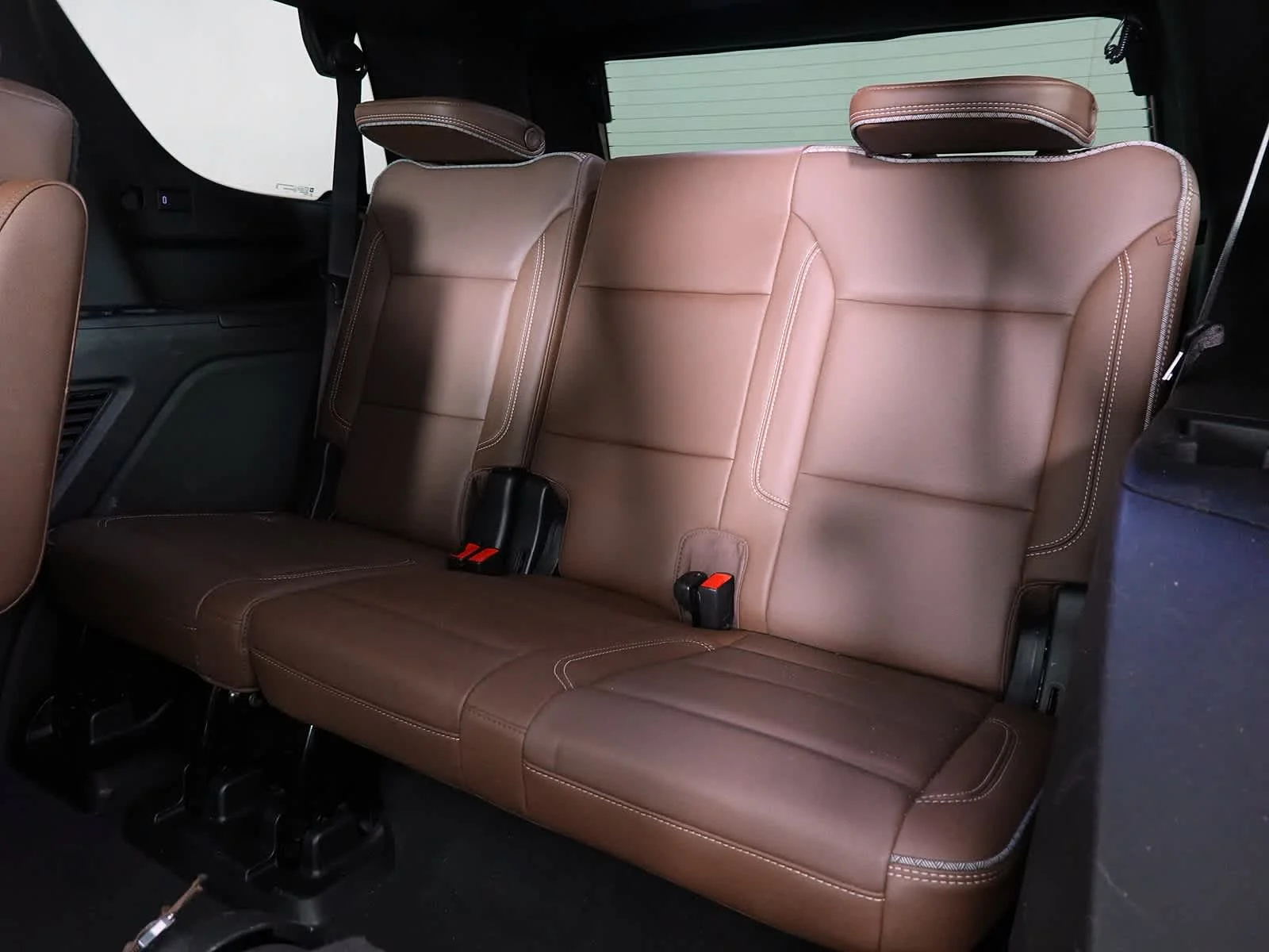 Used 2022 Summit White Chevrolet High Country image 17