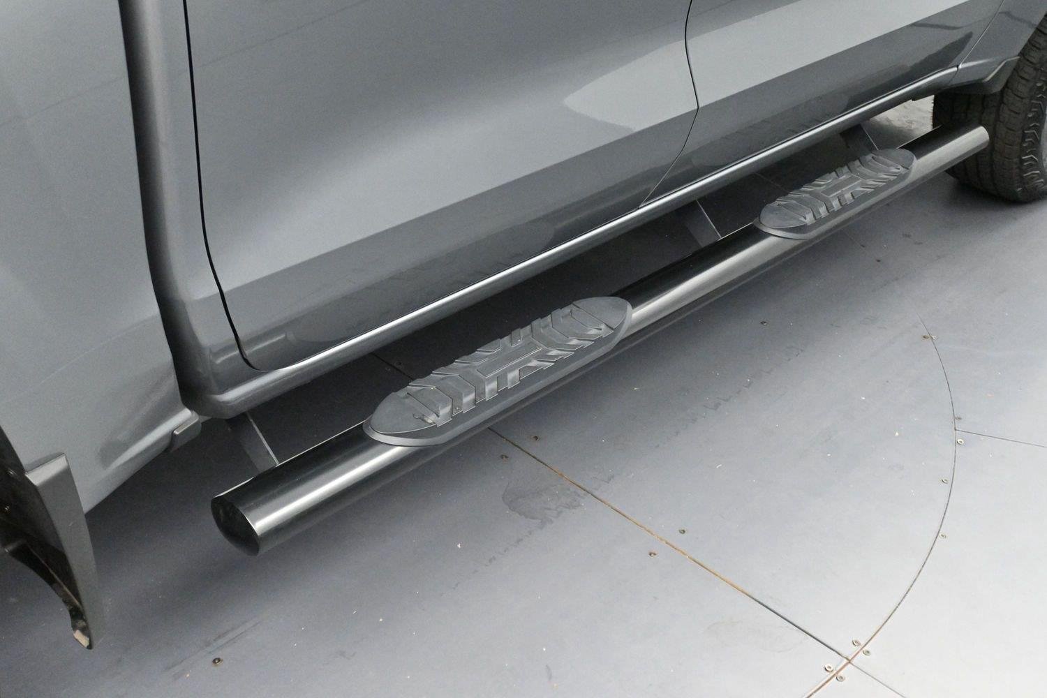 Used 2025 Sterling Gray Metallic Chevrolet Z71 image 9