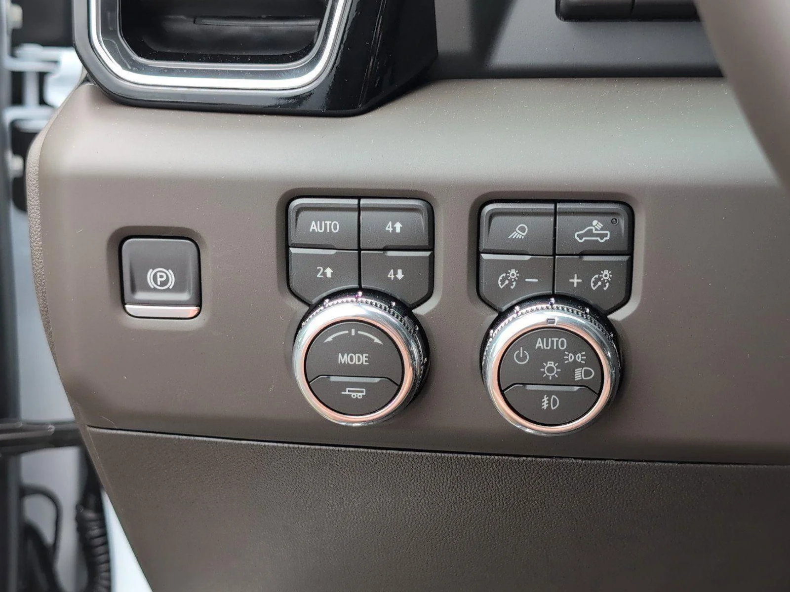 New 2026 Glacier White Tricoat GMC Denali image 16