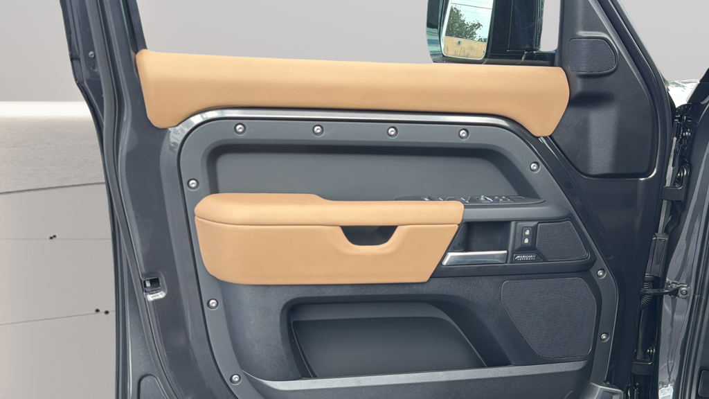 New 2026 Carpathian Grey Land Rover X-Dynamic SE image 20