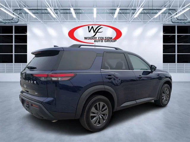 Used 2024 Blue Nissan SV image 3
