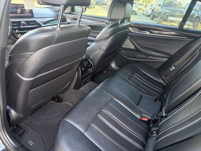 2021 BMW 5 Series M550i - Photo 29